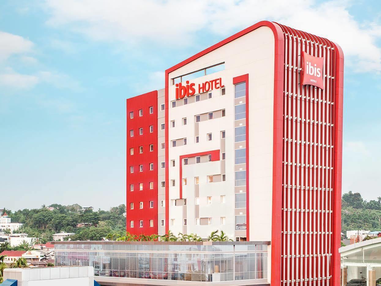Ibis Manado City Center Boulevard Экстерьер фото